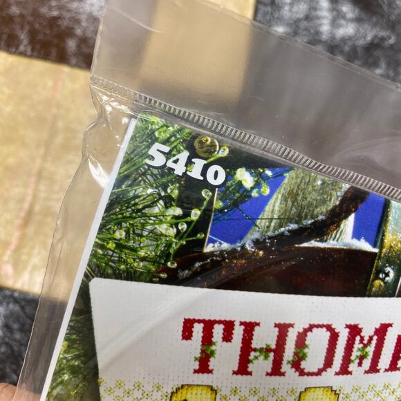 Joan Elliott Making New Friends Counted Cross Stitch Christmas Stocking DIY - Picture 2 of 5